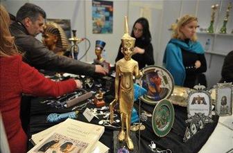 Miklič Türkova odprla letošnji dobrodelni bazar Sila