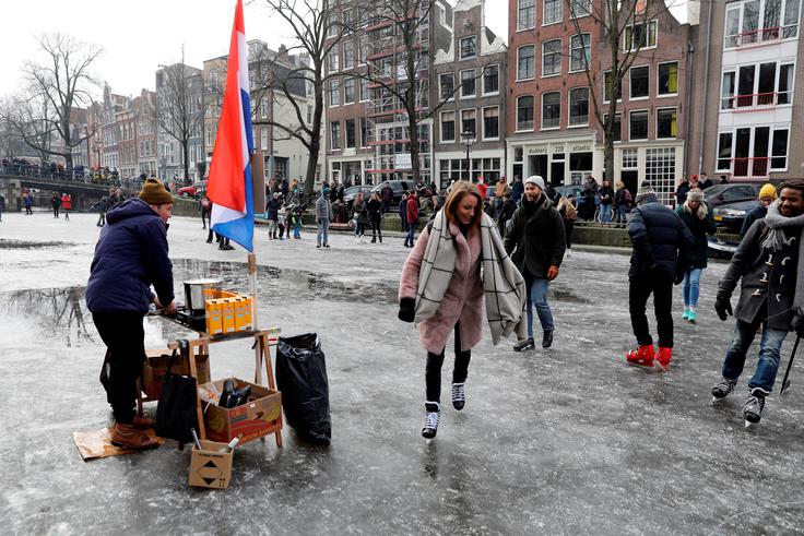 drsanje nizozemska kanal | Foto: Reuters