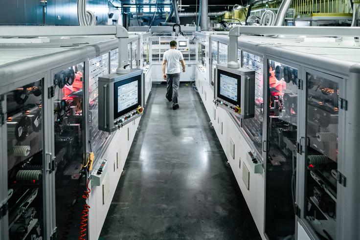 Kakovost solarnih modulov BISOL stalno preverjajo skozi več kot 20 različnih testiranj in neodvisnih pregledov kupcev ter potrjujejo s stotinami mednarodnih in za posamezne države specifičnih certifikatov.  | Foto: BISOL Group