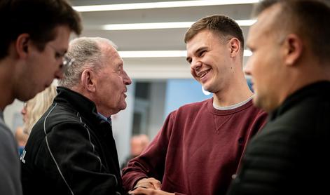 Prišle so legende in njihovi nasledniki: večer avtošportnih "sanjačev" na Vrhniki #foto