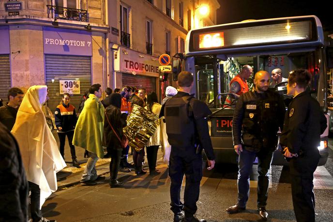 Pariz sojenje terorizem | Med napadi v Parizu je leta 2015 umrlo 130 ljudi, še 490 oseb je bilo poškodovanih. | Foto Reuters