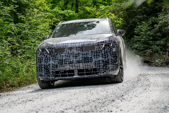 Kmalu razkritje – BMW X5 kot tehnološka izložba: pet pogonov za eno prihodnost