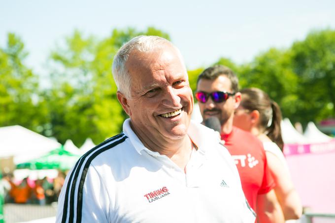 Gojko Zalokar že vrsto let skrbi za uigrano ekipo, ki pripravlja največji tekaški dogodek v Sloveniji. | Foto: 