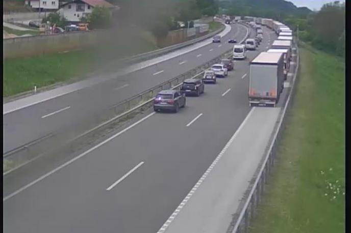 prometna nesreča, A2/E70, Ljubljana - Obrežje, Mokrice, pogled proti Novemu mestu | Avtocesta A2/E70, Ljubljana–Obrežje, Mokrice, pogled proti Novemu mestu | Foto DARS