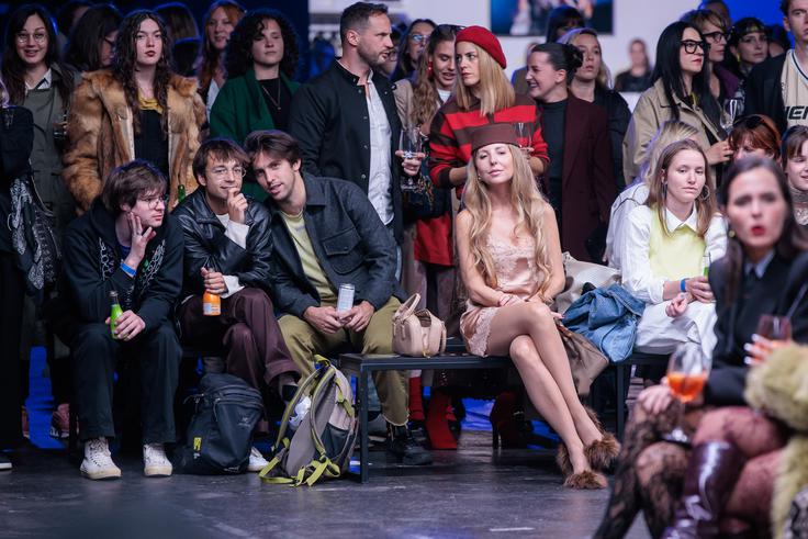 Teden mode je priložnost, da vsak zažari s svojim osebnim stilom.  | Foto: Sandi Fišer