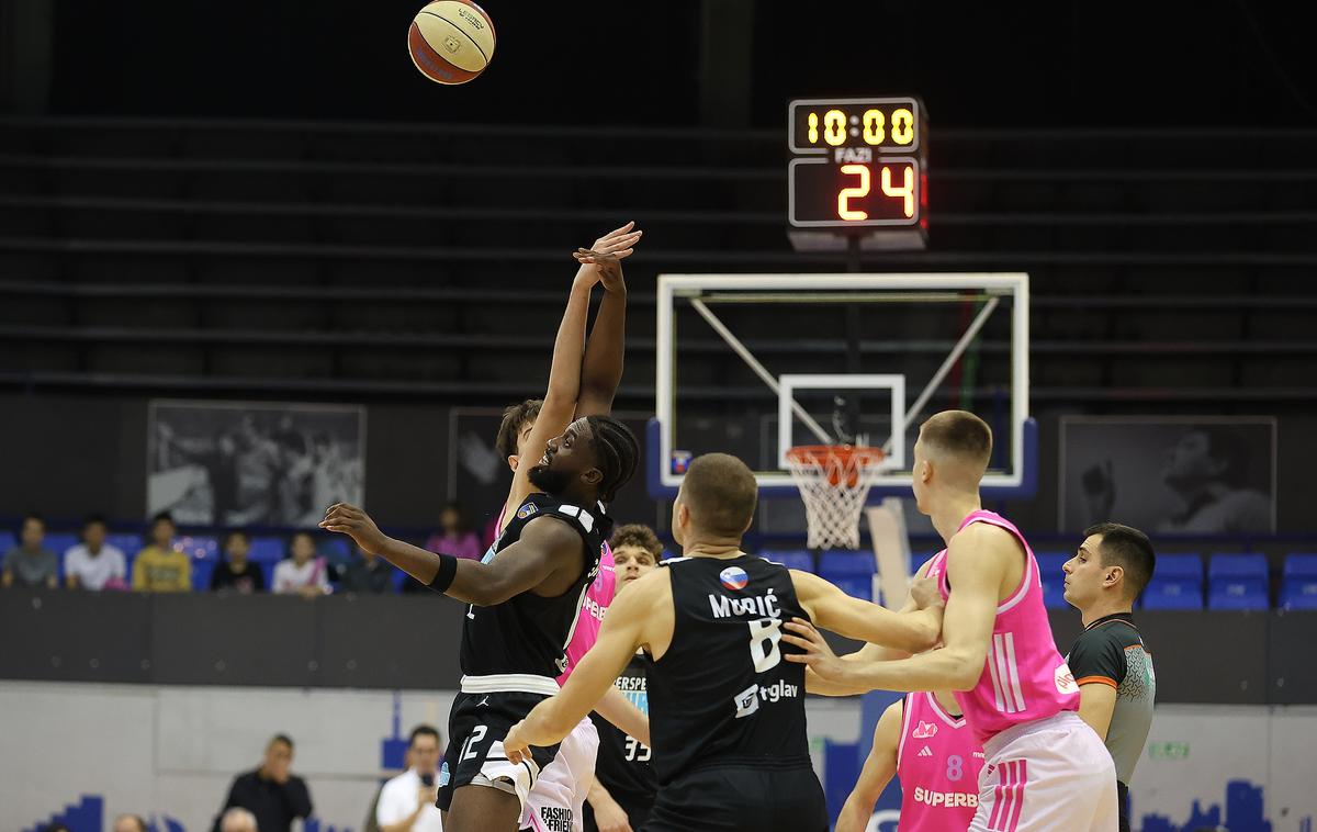 ABA: Mega - Ilirija | Oslabljena Ilirija je bila brez pravih možnosti proti Megi v Beogradu. | Foto Mega Superbet/Ivica Veselinov