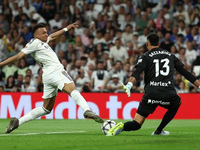 Real Madrid lovi zadnji vlak