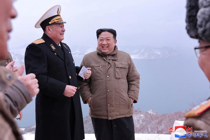 Severna Koreja, izstrelitev rakete | Manevrirni izstrelki imajo sicer običajno reaktivni pogon in letijo nižje od bolj izpopolnjenih balističnih raket, zato jih je težje odkriti in prestrezati. | Foto Reuters