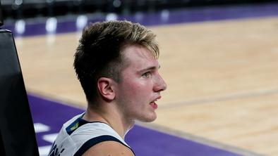 Ko se je usedel, so Dončiću povedali, kaj mu še manjka