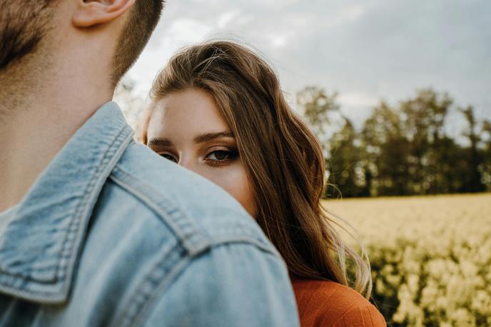 pomlad, par, ljubezen | Foto Pexels