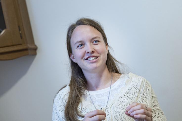 "Doma so se poudarjale krščanske vrednote, predvsem pa smo to, kar so nas učili, tudi živeli," je povedala Beti Žust.  | Foto: Ana Kovač