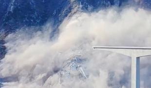 Trenutki katastrofe: na novo odprti most se je delno zrušil