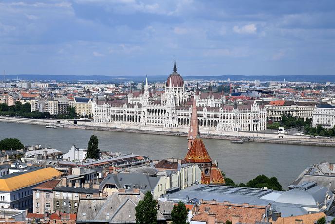 So Orbanu šteti dnevi?