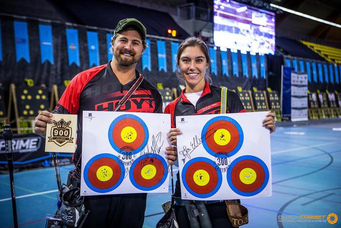 Brady in Toja Ellison, ameriško-slovenski lokostrelski par | Foto: Facebook/Ellisonarcherypowercouple