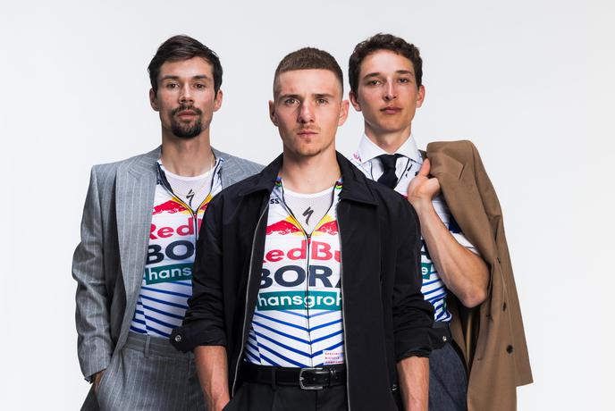 Začenja se nova sezona, prvo srečanje Pogačarja in Rogliča konec aprila v Švici