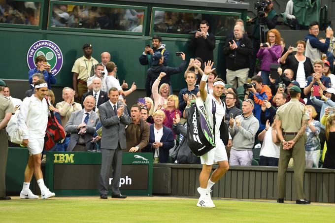 Roger Federer ga je ob prihodu na igrišče pustil predse. | Foto: Guliverimage/Vladimir Fedorenko