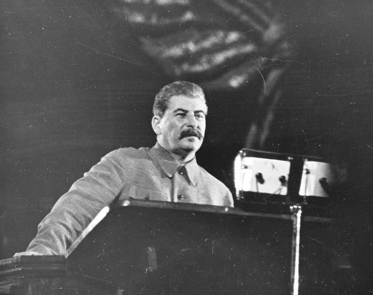 Sovjetskemu diktatorju Stalinu, ki je po koncu druge svetovne vojne prevzel nadzor nad vzhodno polovico stare celine in tam uveljavil trdi komunistični avtoritarni sistem, sta šli na živce Titova svojeglavost in neposlušnost.  | Foto: Guliverimage/Vladimir Fedorenko