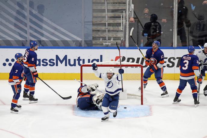 Tampa Bay Lightning New York Islanders | Hokejisti Tampe so si z novo zmago priigrali dva zaključna ploščka za napredovanje v veliki finale. Brayden Point igra izjemno, na 16 tekmah je dosegel 25 točk. | Foto Getty Images