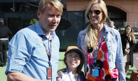 McLaren pod okrilje vzel tri voznice, tri Elle, eno s slavnim priimkom