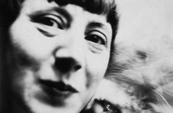 Berlinska dadaistka in pionirka fotomontaže v Londonu