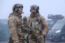 Napetost narašča: tujci zapuščajo Ukrajino, zveza Nato pošilja ladje in letala