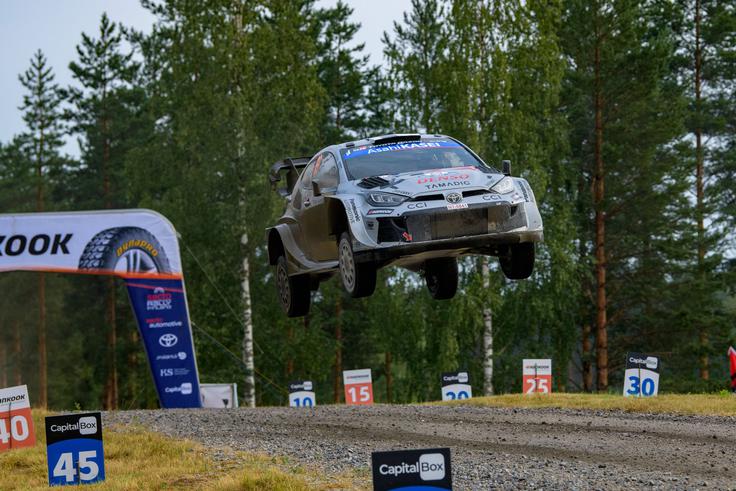 Rovanperä se je povzpel na drugo mesto v skupnem seštevku prvenstva, ima le tri točke zaostanka za Evansom. | Foto: Guliverimage