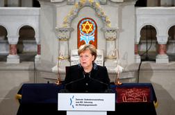 Merklova: Antisemitizem ogroža judovsko življenje v naši državi