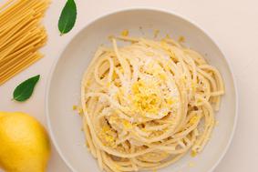 Recept: rezanci z limonino omako