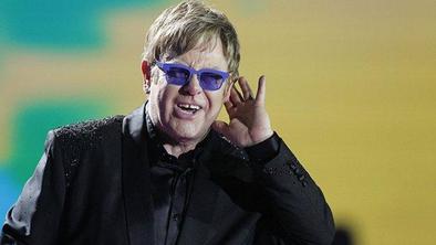 Elton John zaradi bolezni odpovedal koncert
