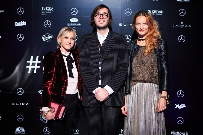 Neva s PR-ovcem dogodka, Urošem Štancem, in stilistko Jano Koteska, ki je poskrbela za njen videz. | Foto: Mediaspeed