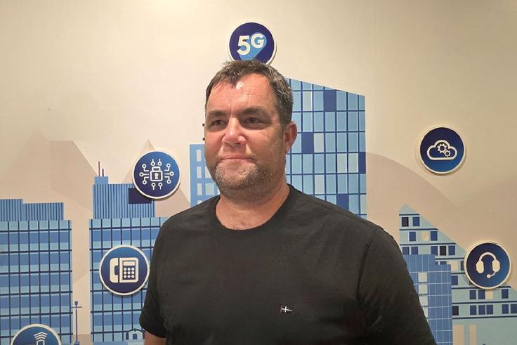 Vodja ekipe razvoja storitev in mobilnega blaga pri Telekomu Slovenije Robert Pongrac je sodeloval tudi pri razvoju storitve Strela alarm. | Foto: Srdjan Cvjetović