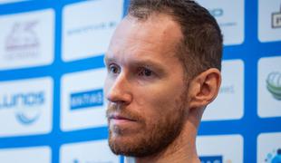 Kapetan upa, da bo kmalu spet lahko igral #video