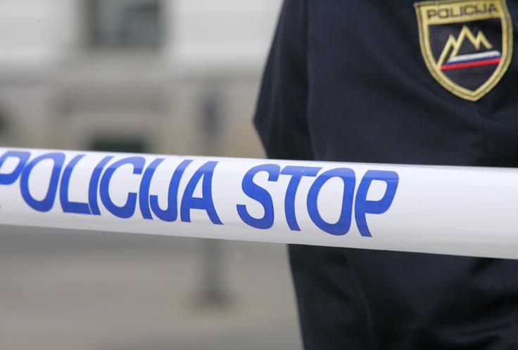 Uvrstitev enake snovi v dve skupini je nesprejemljiva, pravijo na policiji. | Foto: Tina Deu