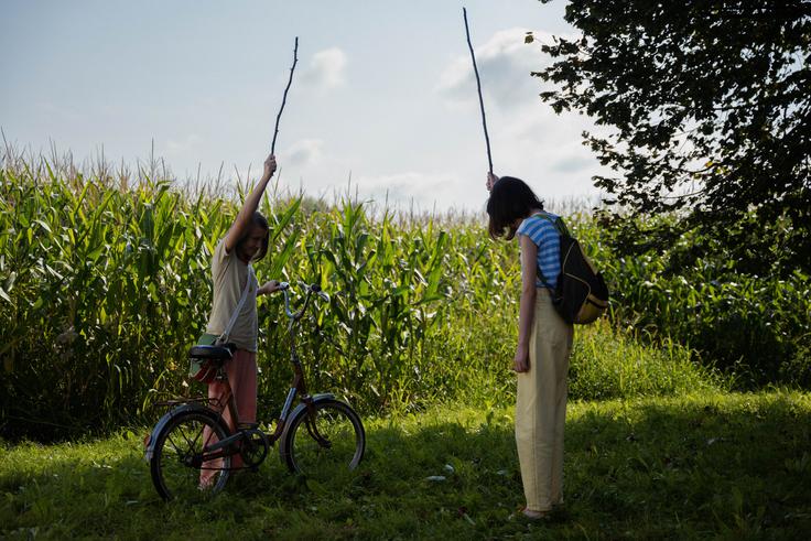 Odraščanje med njivami in na kolesu: slovensko podeželje v najpristnejši obliki. | Foto: Temporama