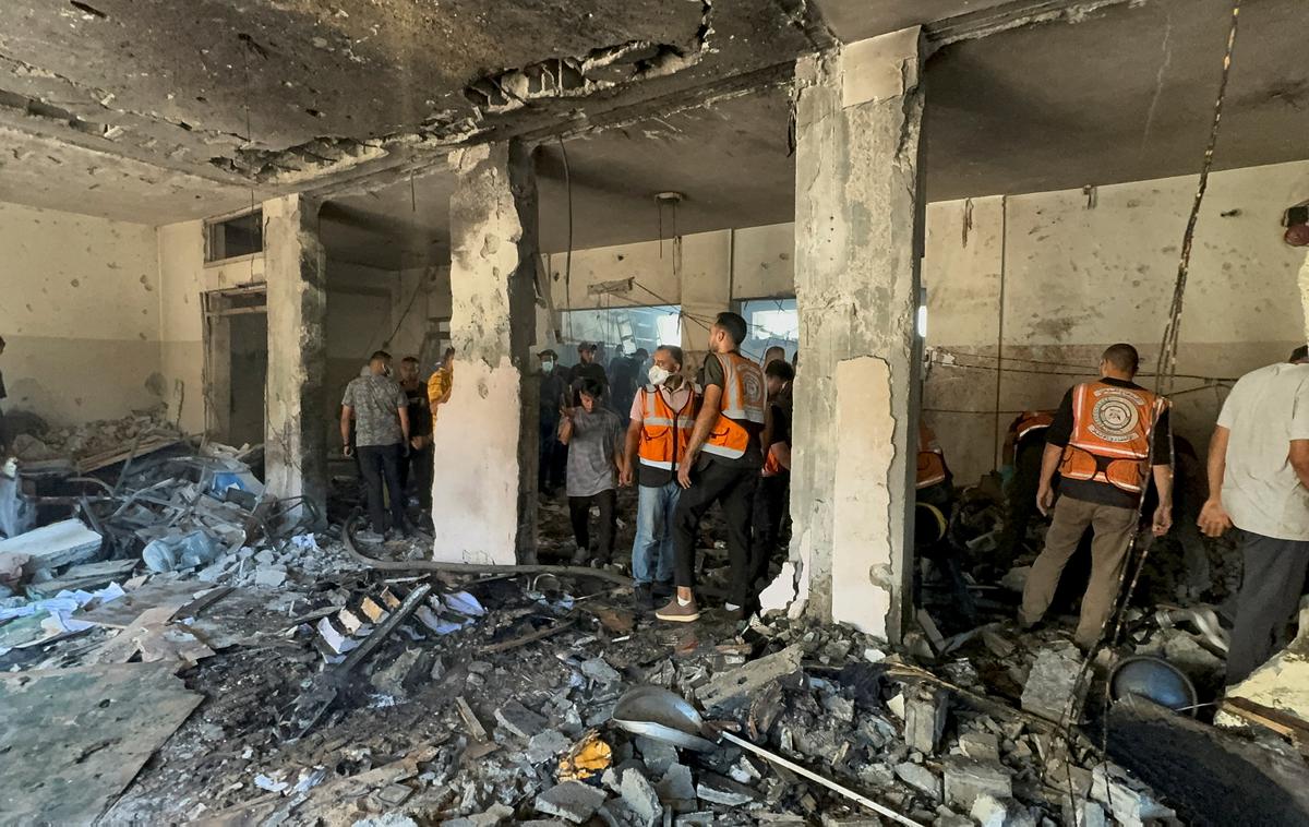Gaza | Izraelska vojska je v začetku meseca že uničila dve šoli v Nuseiratu. | Foto Reuters