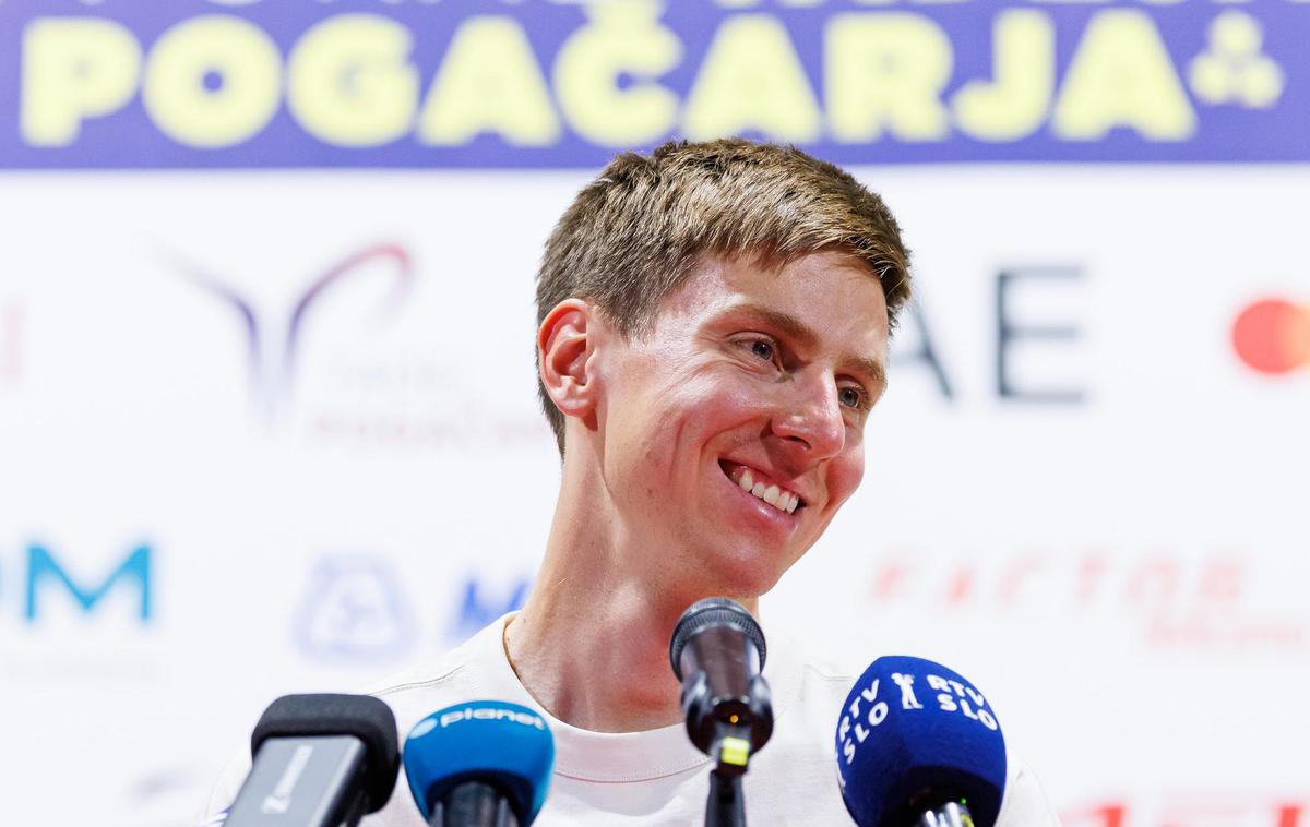 Tadej Pogačar Komenda | Tadeju Pogačarju so na novinarski konferenci zastavili tudi vprašanje o prestopu Benjamina Šeška. | Foto Grega Valančič