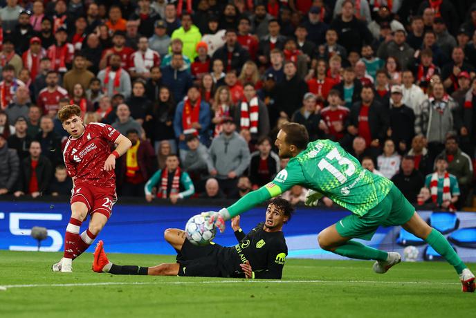 Oblak blestel v Liverpoolu, a ostal brez vsega. PSG pomendral krvnike Celja!