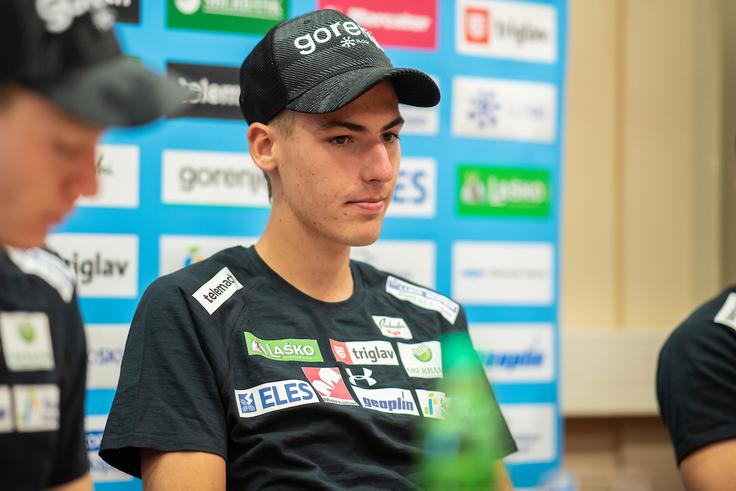 Timi Zajc je sprožil kepo, ki je odnesla selektorja Gorazda Bertonclja. | Foto: Aleš Cipot/Sportida