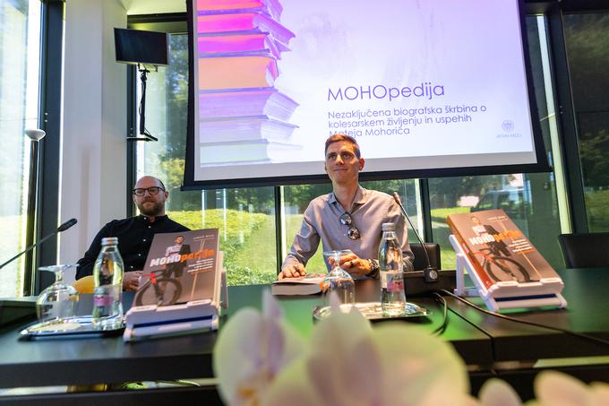 Na dan začetka letošnje Dirke po Franciji je izšla Mohoričeva biografija z naslovom Mohopedija.  | Foto: Matic Klanšek Velej/Sportida
