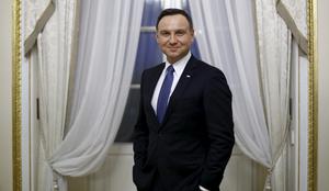 Poljski predsednik kljub grožnjam EU imenoval nove sodnike