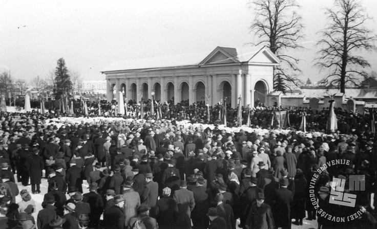 POgreb Antona Koroščca leto 1940 Pogreb politika Antona Korošca leta 1940 | Foto: neznan, arhiv MNZS