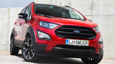 Mali SUV stare šole: stavi na motor in prikupen videz #foto