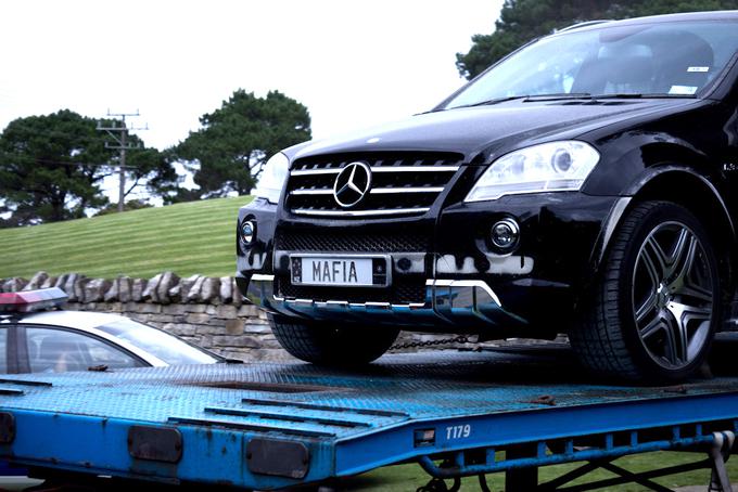 Mercedes s tablico MAFIA ("Mafija"), ki je pripadal Kimu Dotcomu. | Foto: Guliverimage