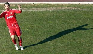 Barcelona ostaja na -10, Messi na -1