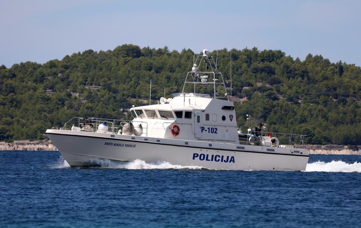 Hrvaška policija | Policija je lastniku izdala nalog za izvlek plovila. | Foto Shutterstock