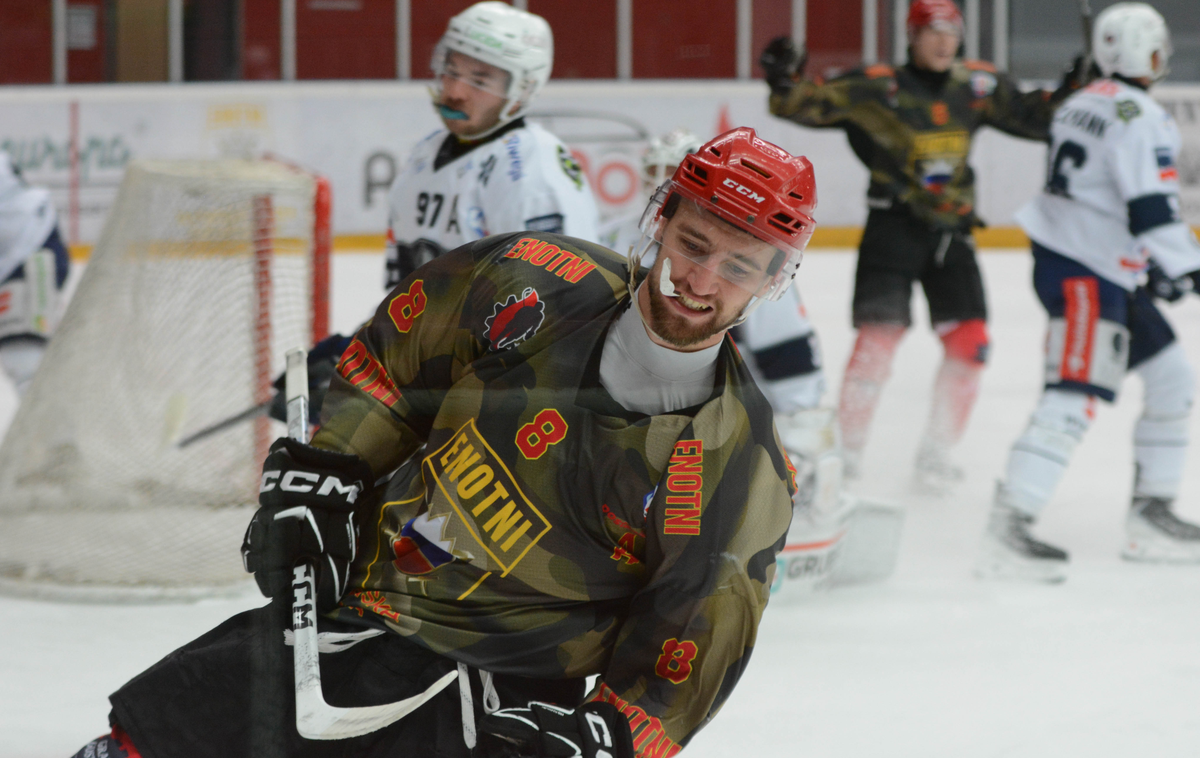 Hdd Jesenice | Jeseničani so s 7:4 premagali zadnje moštvo na lestvici. | Foto Matias Demšar