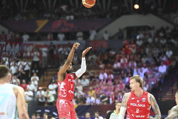Jordan Loyd je dal v prvem polčasu kar 19 točk. | Foto: Guliverimage