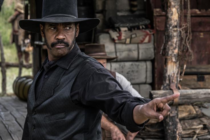 Denzel Washington igra lovca na glave Sama Chisolma, vodjo sedmerice. | Foto: Sony Pictures