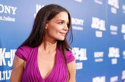 Katie Holmes se meče za bivšim