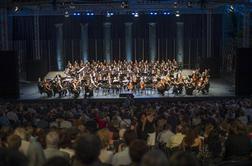 Festivalsko obarvan Rekviem